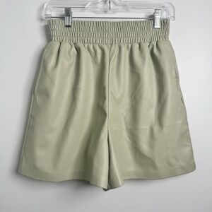 ASOS TopShop Women's Size 2 Light Sage Green Faux Leather Pull On Shorts NEW